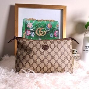 Gucci Brown GG Monogram Pouch w/COA